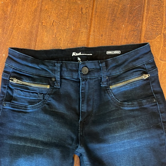 Women’s special a jeans - Picture 3 of 9